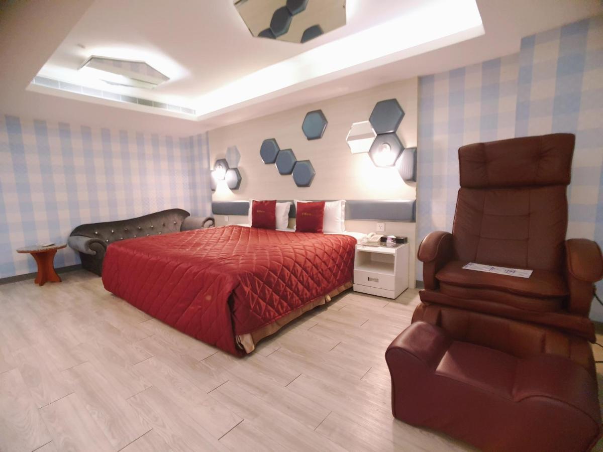 Surreal Motel Xinzhuang Εξωτερικό φωτογραφία